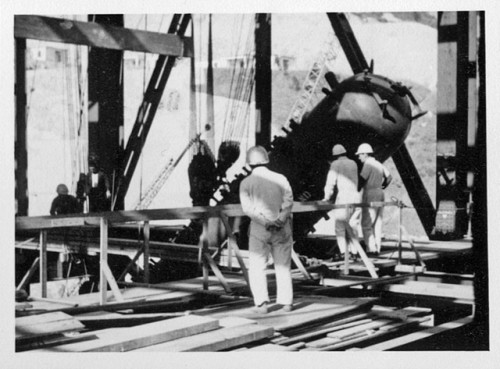 1969 16 Unit 3 boiler drum - lifting into position at top of boiler