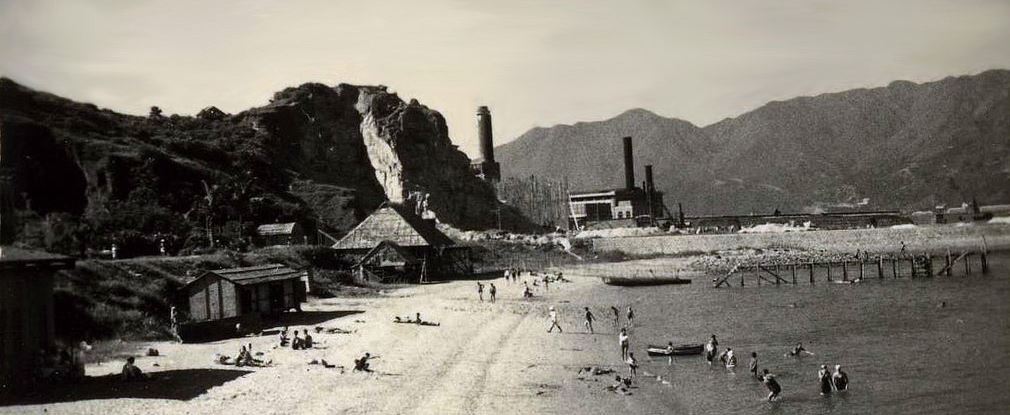 hok-un-power-station-at-rear-snipped-detail-1948-hunghom-beach