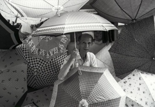 Ho Hung Yee umbrella Peel Street snipped photo SCMP 26.7.15