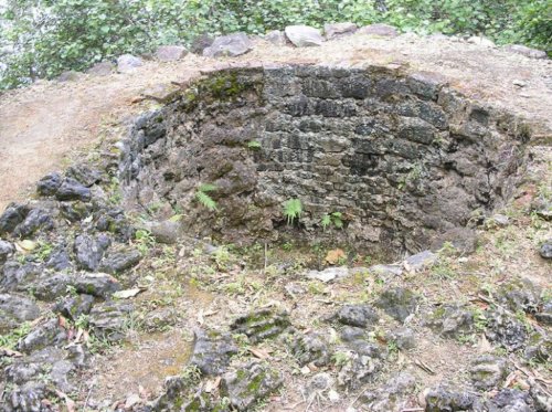 Sheung Yiu lime kiln image, Sai Kung, wikimedia