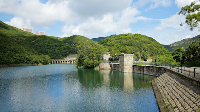 Tai Tam Group Of Reservoirs. Twenty-One structures (Together With The Bowen Road Aqueduct) Make Up The 88th Declared Monument. Valve House Of Tai Tam Byewash Reservoir (1904).