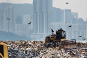 Waste Image In HK SCMP 18.09.2015 Bloomberg Image