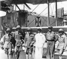 6 British & Portuguese Flyers Meet At Macao