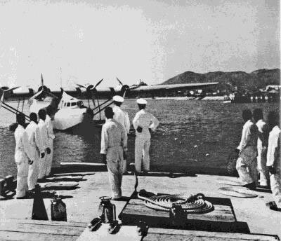 9 Martin Philippine Clipper Berthing At Macao
