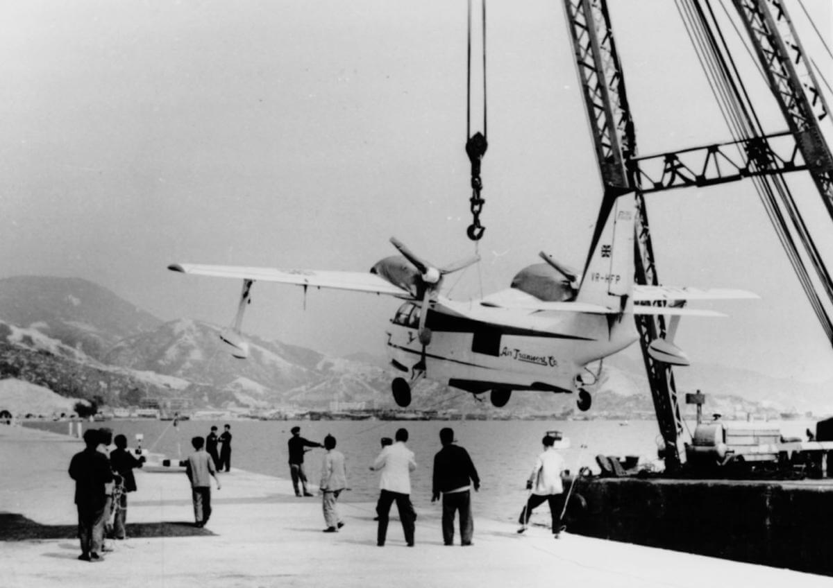 MATCO Piaggio-delivery unloading at Kai Tak